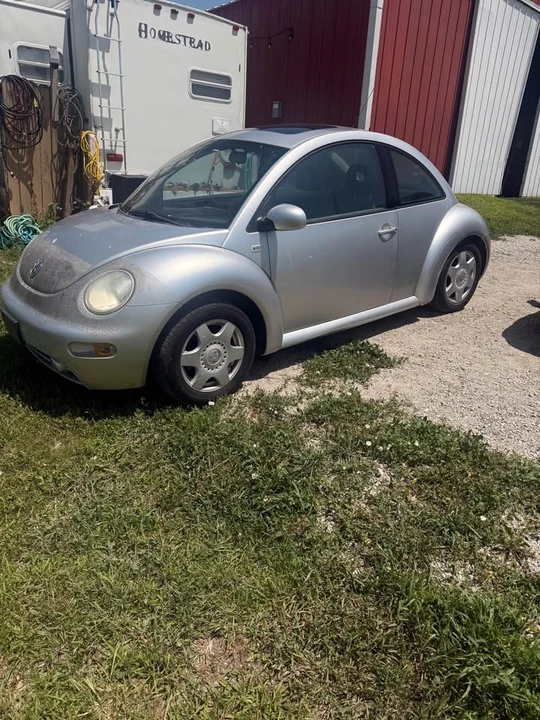2001 Volkswagen New Beetle - Image 5 of 5