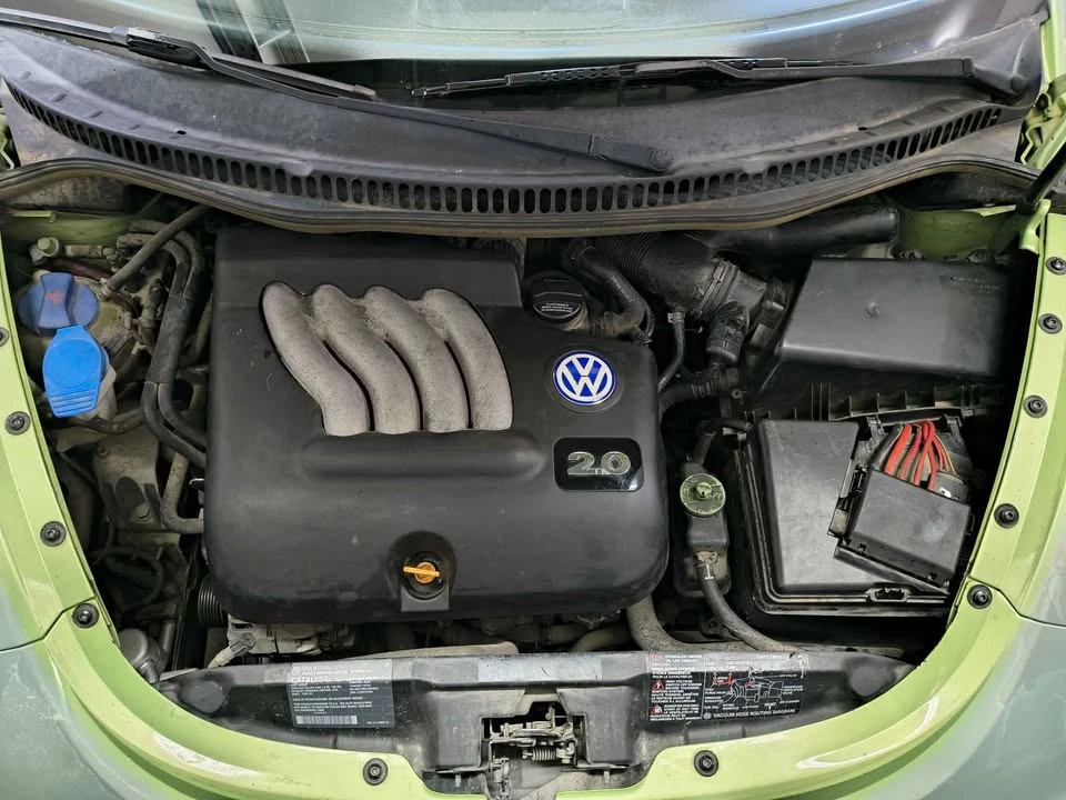 2001 Volkswagen New Beetle - Image 14 of 16
