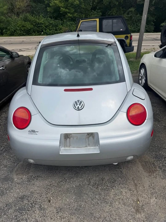 2001 Volkswagen New Beetle - Image 4 of 5