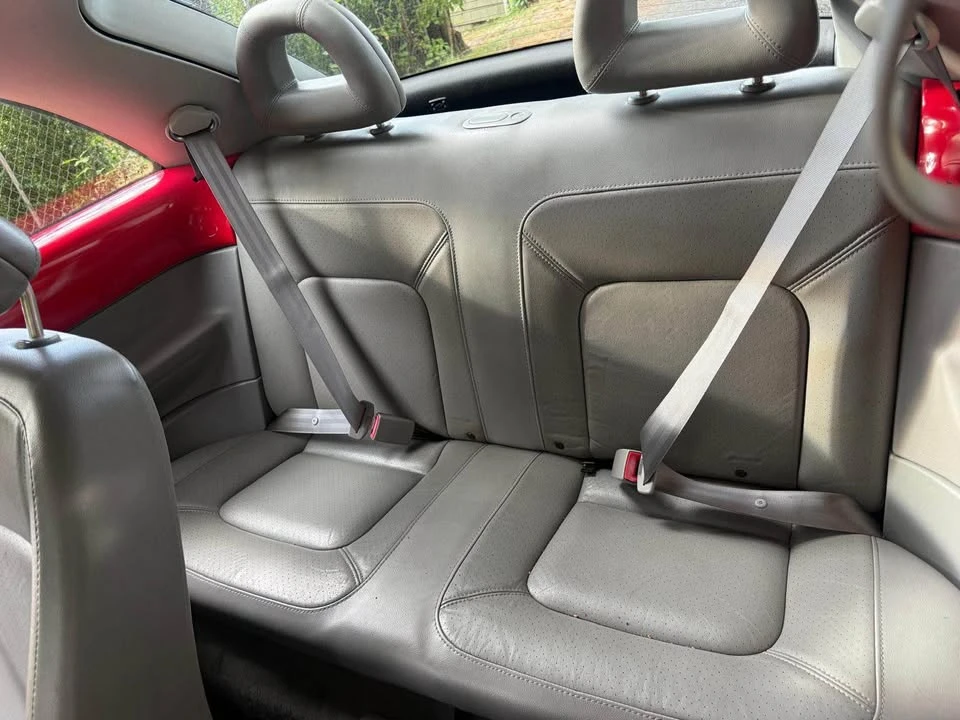 2001 Volkswagen New Beetle - Image 6 of 11
