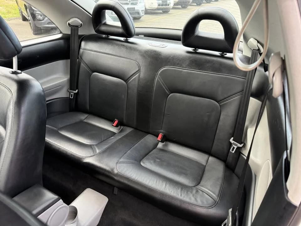 2001 Volkswagen New Beetle - Image 8 of 11