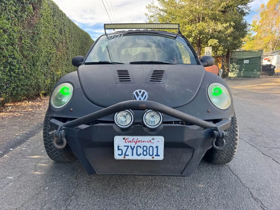 2001 Volkswagen New Beetle - Image 2 of 11
