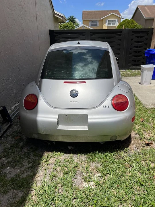 2001 Volkswagen New Beetle - Image 3 of 13
