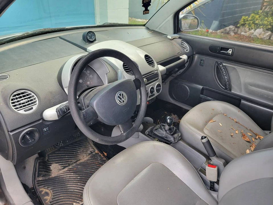 2001 Volkswagen New Beetle - Image 4 of 13