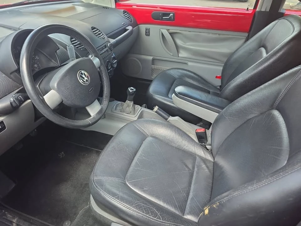 2001 Volkswagen New Beetle - Image 14 of 20
