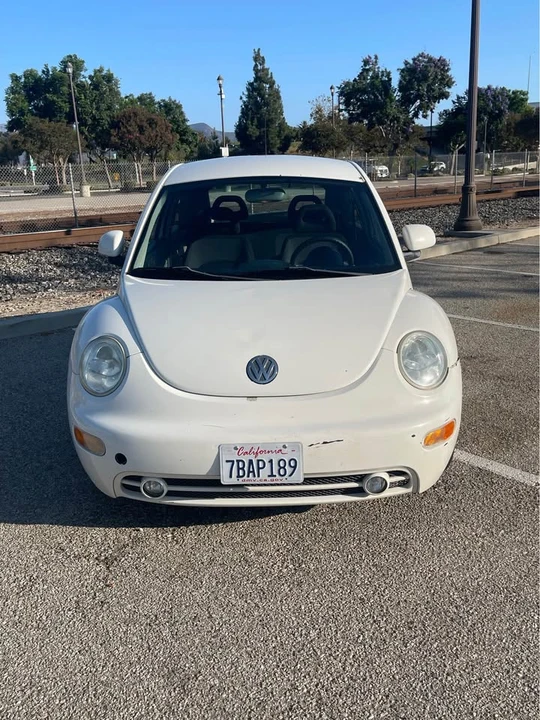 2001 Volkswagen New Beetle - Image 2 of 20