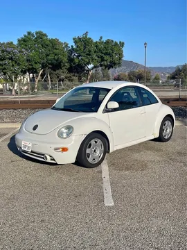 2001 Volkswagen New Beetle Hatchback 2D
