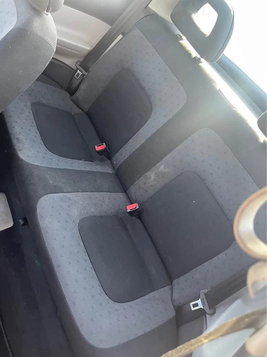 2001 Volkswagen New Beetle - Image 10 of 20