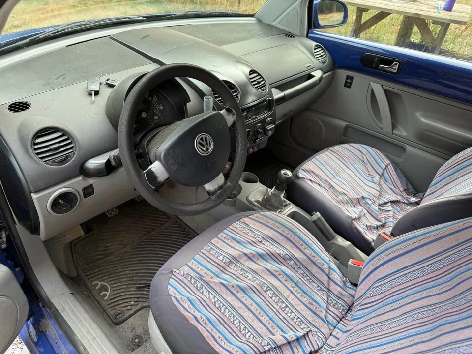 2001 Volkswagen New Beetle - Image 5 of 9