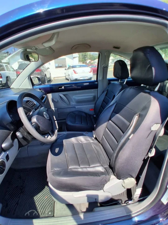 2001 Volkswagen New Beetle - Image 6 of 7