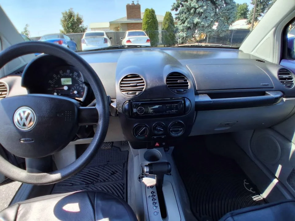2001 Volkswagen New Beetle - Image 5 of 7