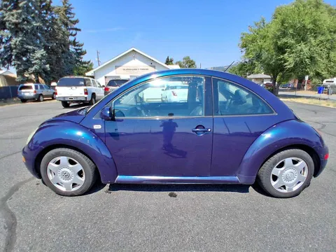 2001 Volkswagen New Beetle Hatchback 2D