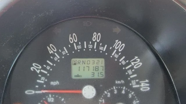 2001 Volkswagen New Beetle - Image 12 of 17