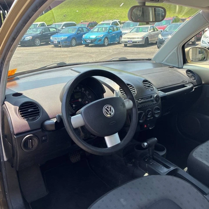2001 Volkswagen New Beetle - Image 12 of 14