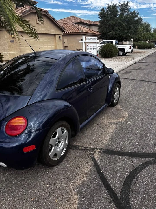 2001 Volkswagen New Beetle - Image 2 of 6