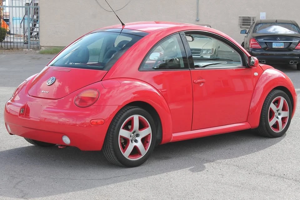 2001 Volkswagen New Beetle - Image 7 of 20