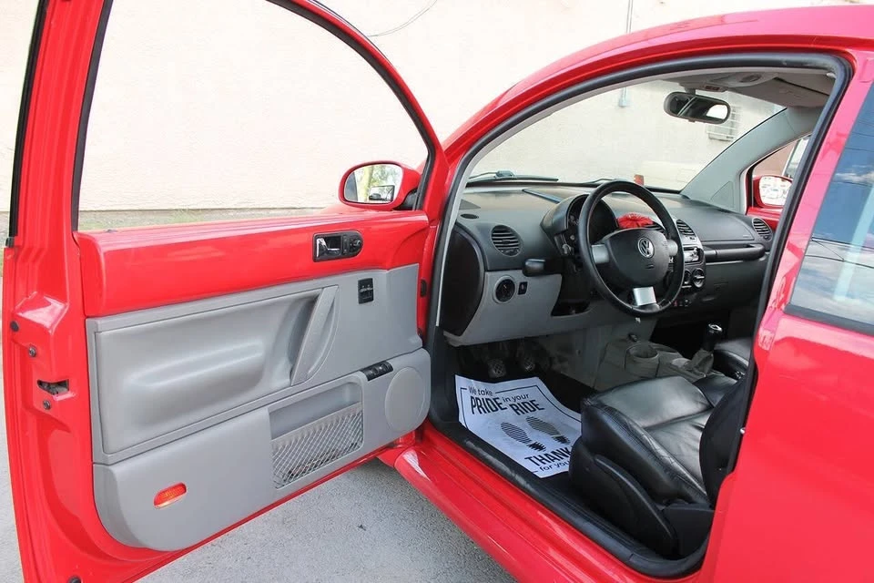 2001 Volkswagen New Beetle - Image 17 of 20