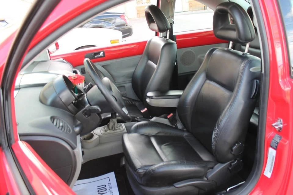 2001 Volkswagen New Beetle - Image 19 of 20