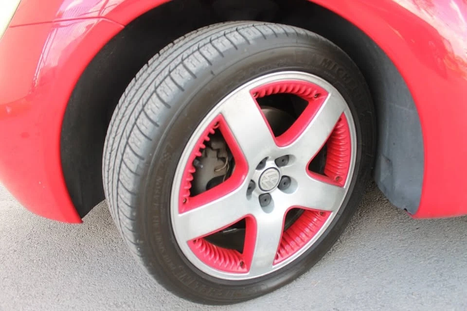 2001 Volkswagen New Beetle - Image 9 of 20