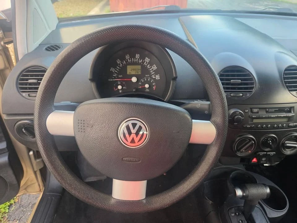 2001 Volkswagen New Beetle - Image 14 of 19