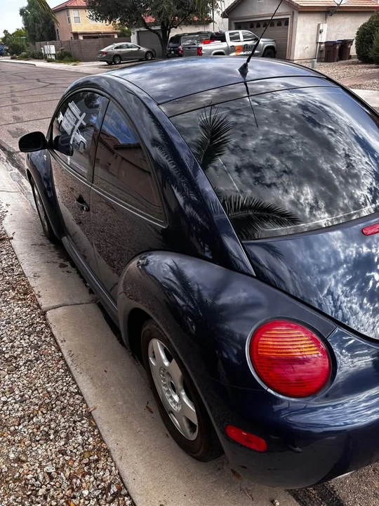 2001 Volkswagen New Beetle - Image 3 of 4