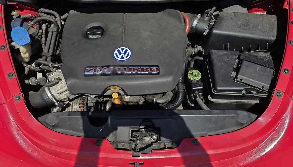 2001 Volkswagen New Beetle - Image 10 of 12