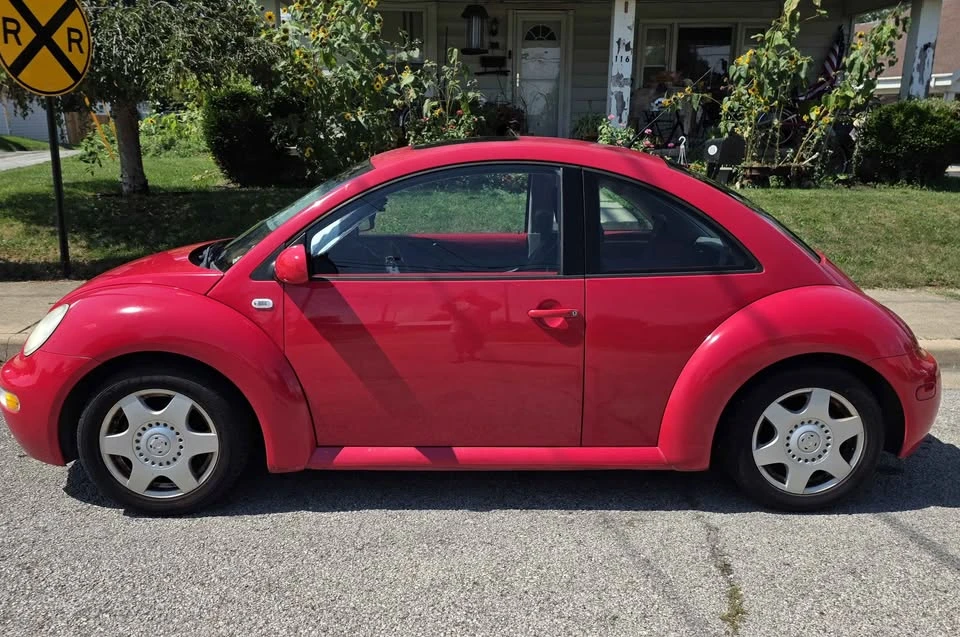 2001 Volkswagen New Beetle - Image 3 of 12