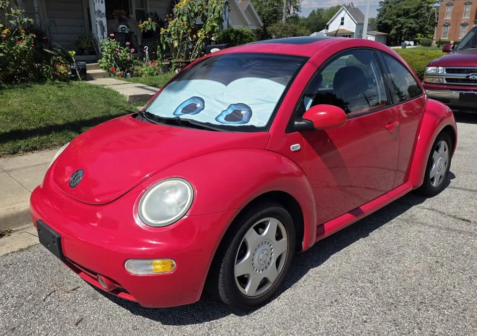 2001 Volkswagen New Beetle - Image 2 of 12