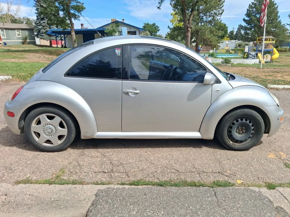2001 Volkswagen New Beetle - Image 3 of 7