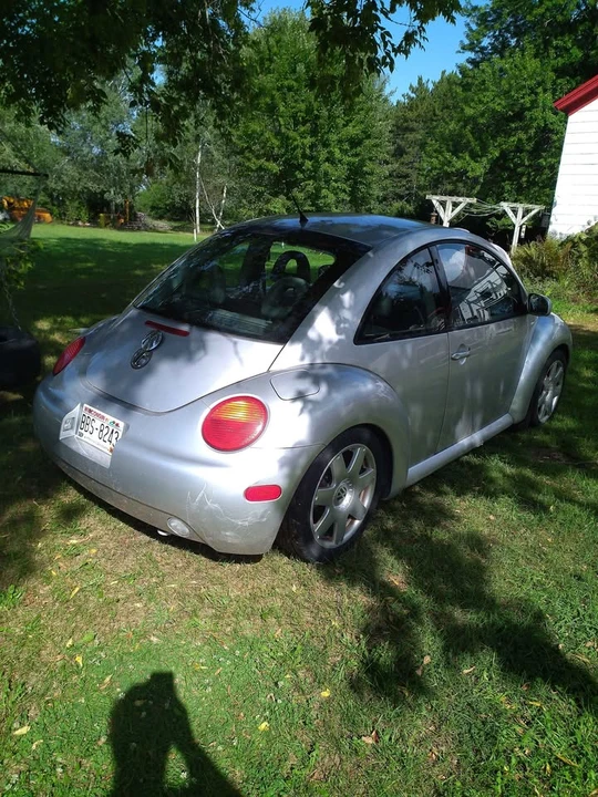 2001 Volkswagen New Beetle - Image 2 of 19