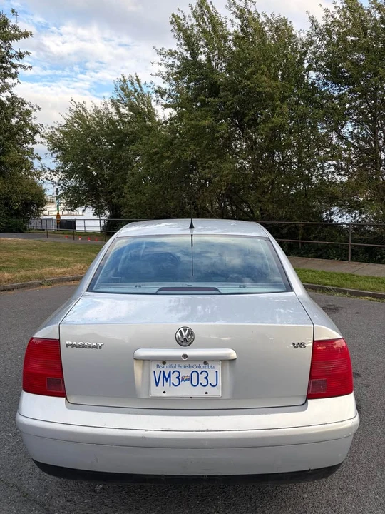 2001 Volkswagen Passat - Image 4 of 9