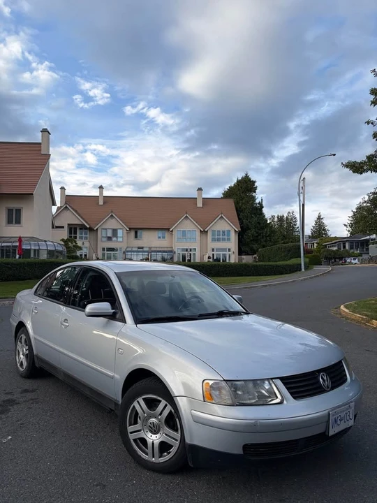 2001 Volkswagen Passat - Image 3 of 9
