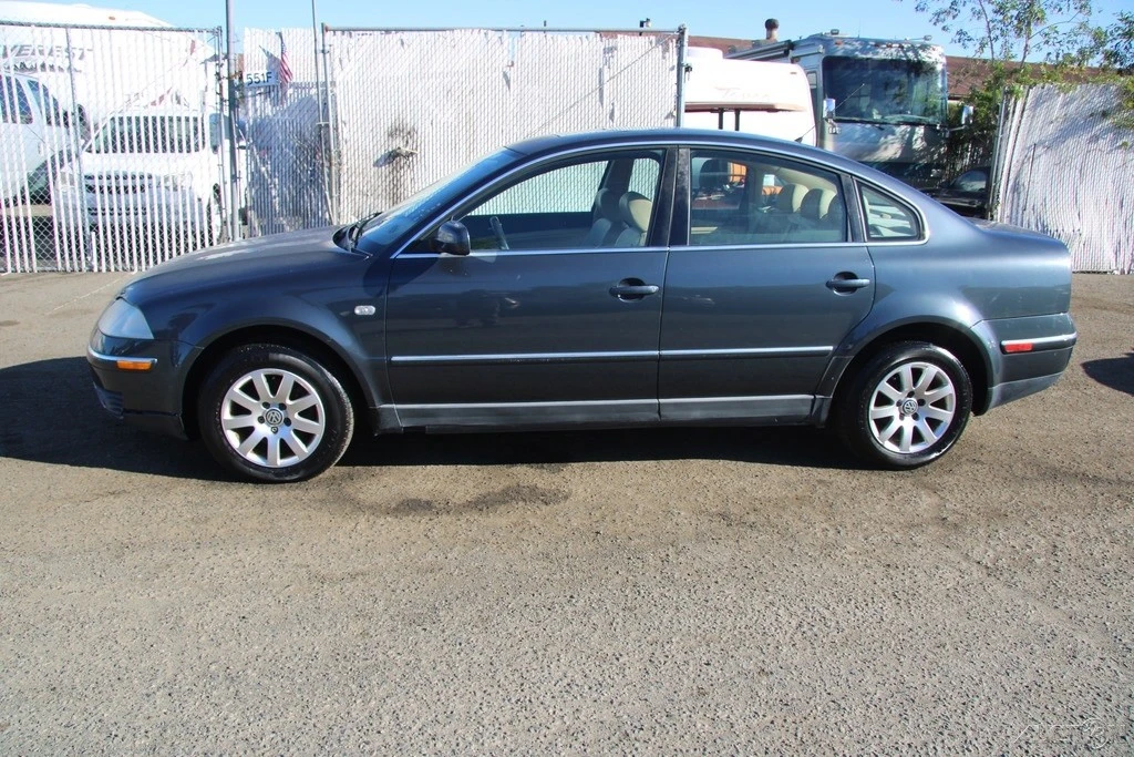 2001 Volkswagen Passat - Image 3 of 21