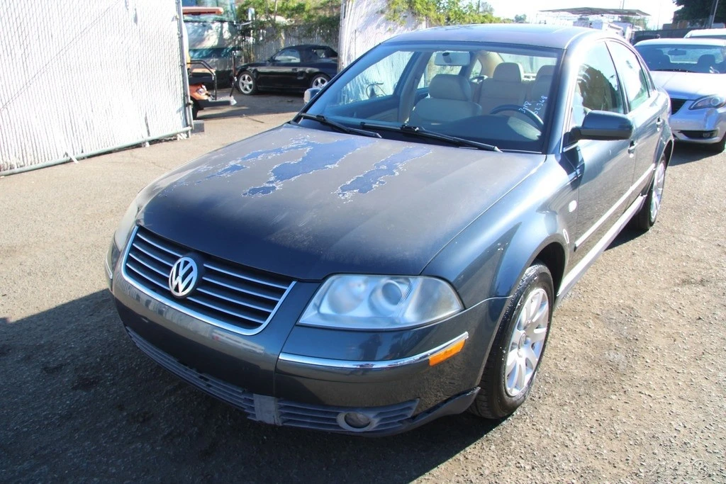 2001 Volkswagen Passat - Image 2 of 21