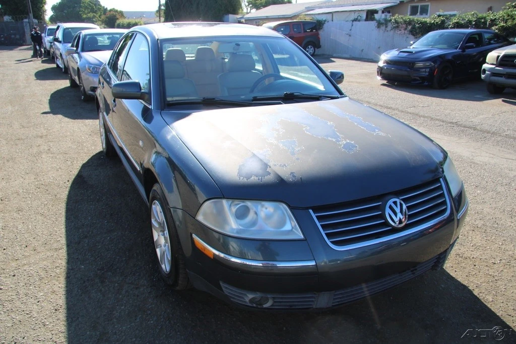 2001 Volkswagen Passat - Image 10 of 21