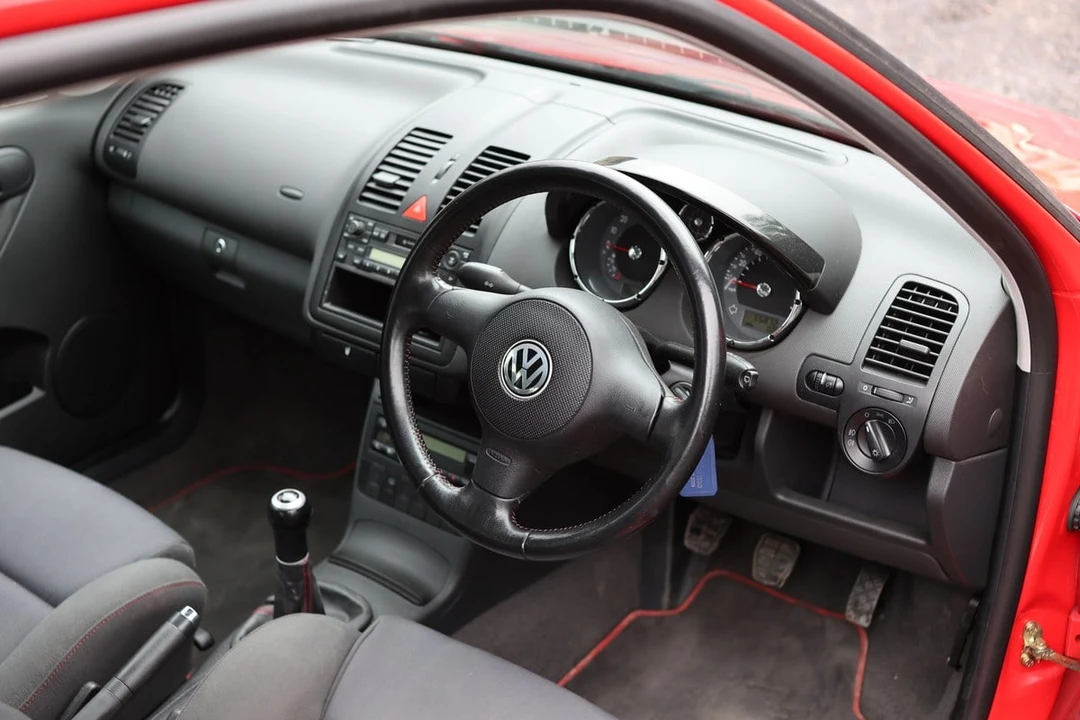 2001 Volkswagen Polo - Image 3 of 31