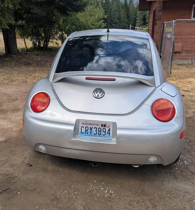 2001 Volkswagen New Beetle - Image 2 of 5