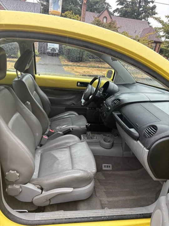 2001 Volkswagen New Beetle - Image 9 of 11