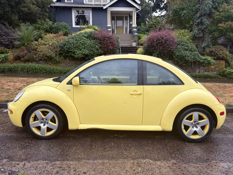 2001 Volkswagen New Beetle - Image 2 of 11