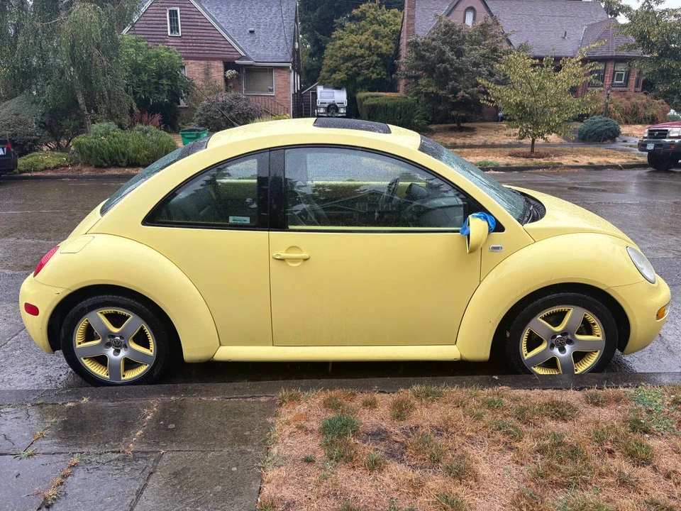 2001 Volkswagen New Beetle - Image 6 of 11