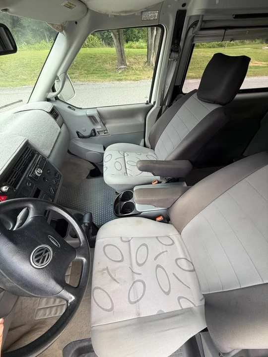 2001 Volkswagen EuroVan - Image 8 of 20