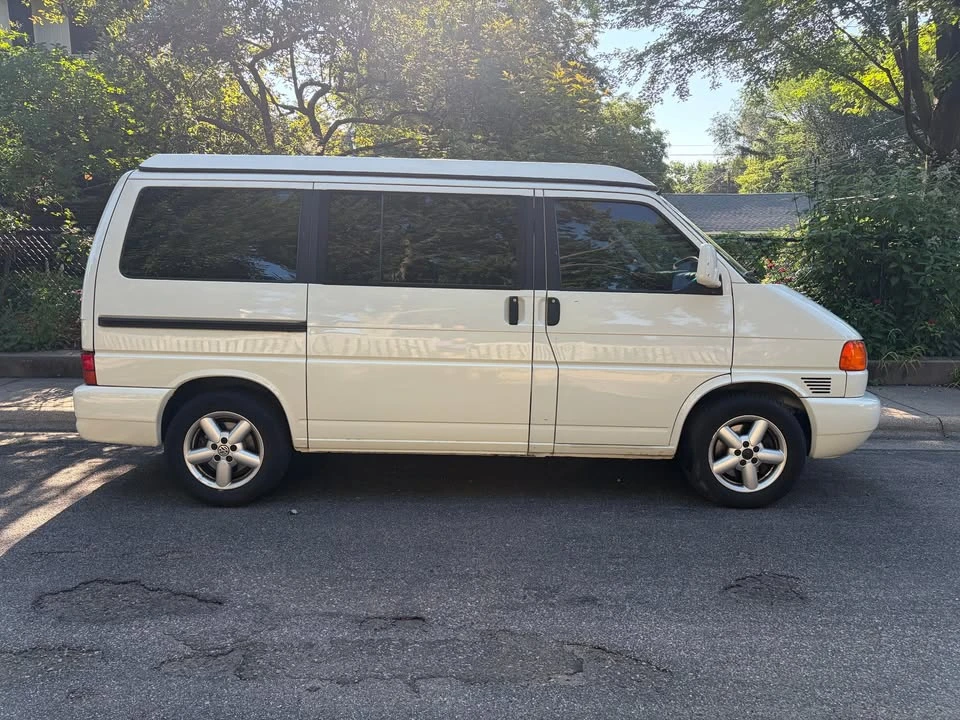 2001 Volkswagen EuroVan - Image 2 of 14