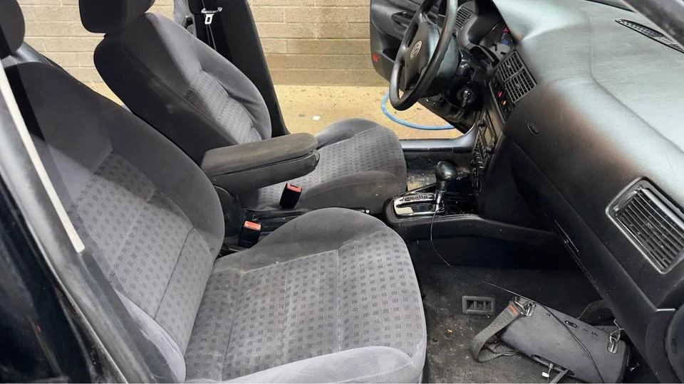 2001 Volkswagen Golf Mk4 - Image 8 of 15