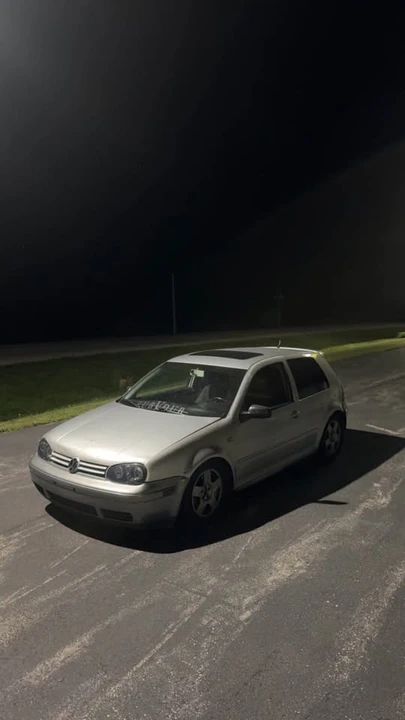 2001 Volkswagen GTI Mk4 - Image 2 of 4