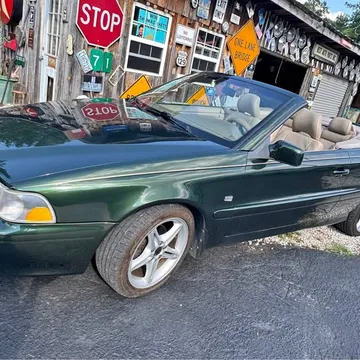 2001 Volvo C70 Convertible 2D