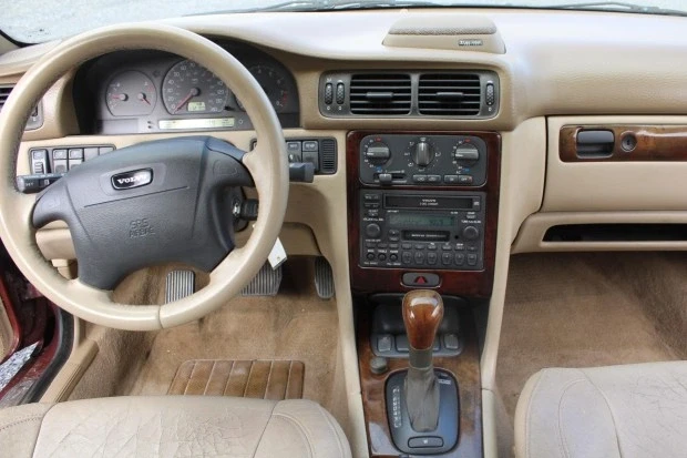2001 Volvo C70 1st Gen - Image 5 of 7