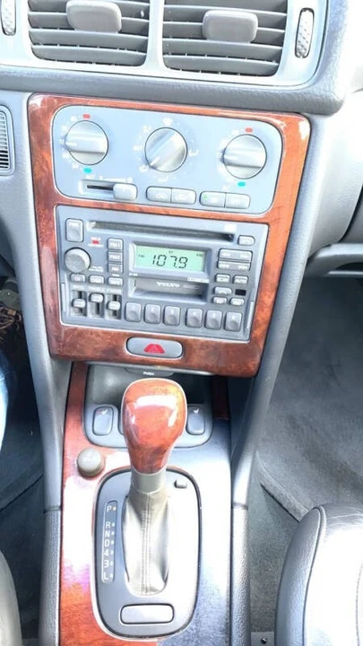 2001 Volvo C70 1st Gen - Image 14 of 20