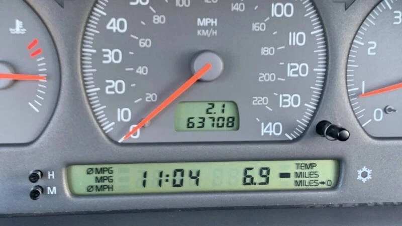 2001 Volvo C70 1st Gen - Image 13 of 20