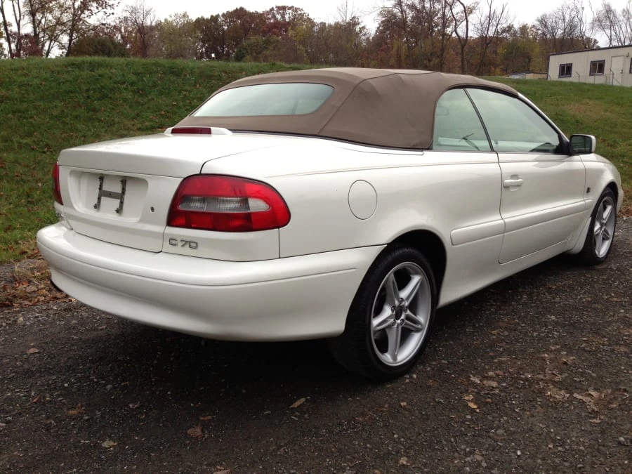 2001 Volvo C70 1st Gen - Image 10 of 11