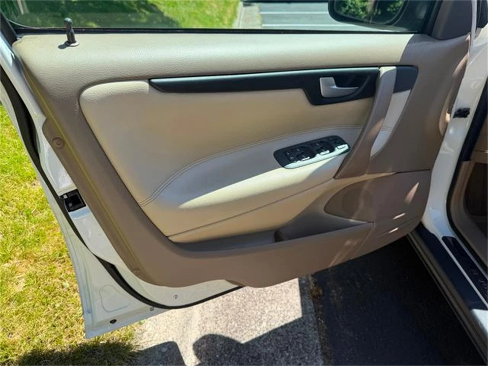 2001 Volvo S60 1st Gen - Image 15 of 31